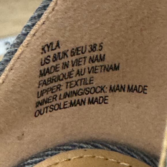 Denim Block Heel Ankle Strap Coastal Cowgirl Boho Heels US Womens Size 8 EU 38.5 - Picture 3 of 9